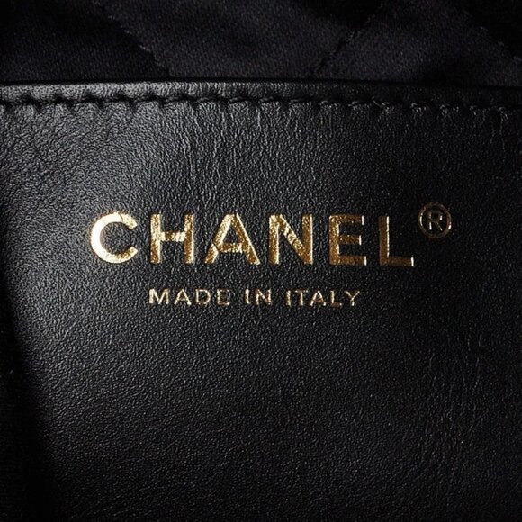 Chanel Black Quilted Shiny Calfskin Leather Pearl Strap Chanel 22 Mini Bag - Picture 6 of 11